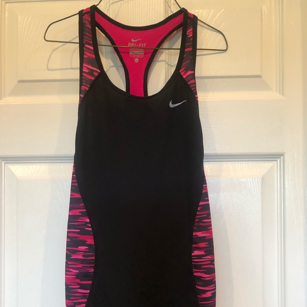 Nike Tank Top (Size XS)